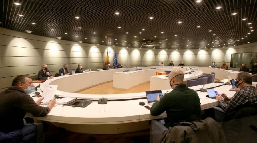 Imagen de la reuni&oacute;n de esta ma&ntilde;ana en Madrid en la que empresas y sindicatos han alcanzado un acuerdo.