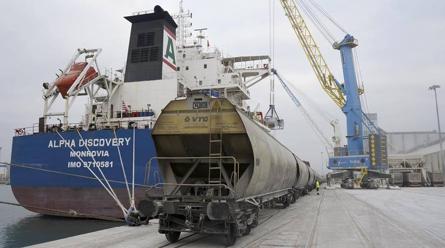 Cereales, piensos y harinas impulsan los tráficos del Port de Tarragona hasta mayo