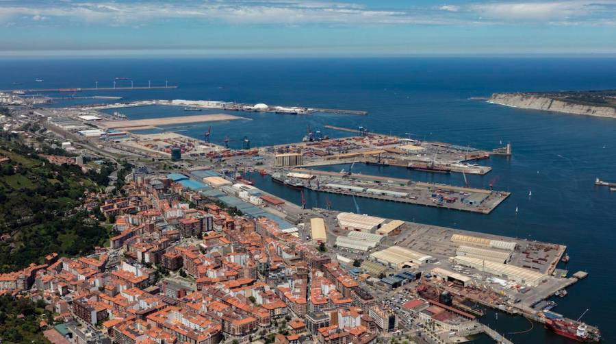 Vista aérea del Puerto de Bilbao.