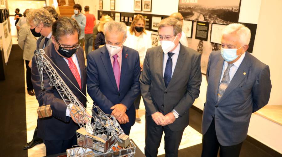 El Puerto de Sevilla inaugura su muestra hist&oacute;rica