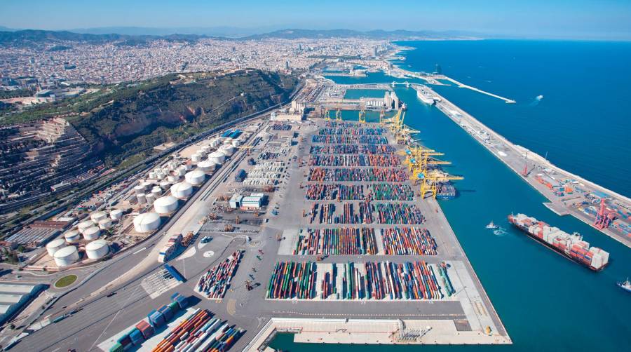 El tráfico con los principales forelands del Port de Barcelona sigue registrando crecimientos de dos dígitos.