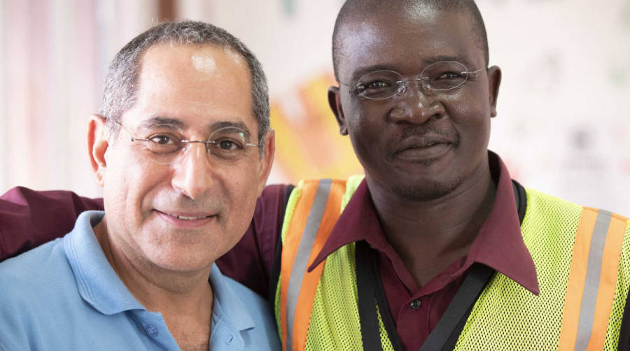 APM Terminals Inland Services Kenya se ha unido a la ONG TwoBillionEyes Foundation para ofrecer ex&aacute;menes oculares gratuitos y gafas correctivas.