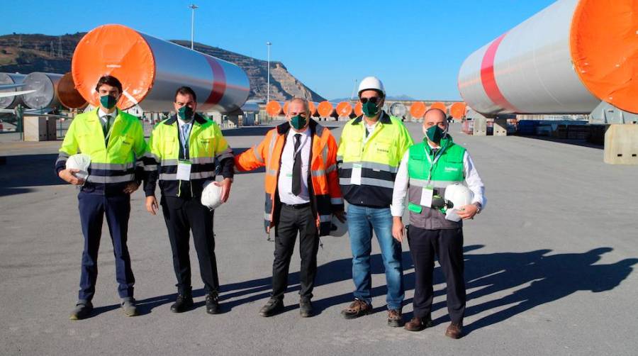 Haizea Bilbao duplicará su planta de torres eólicas en el muelle AZ-2