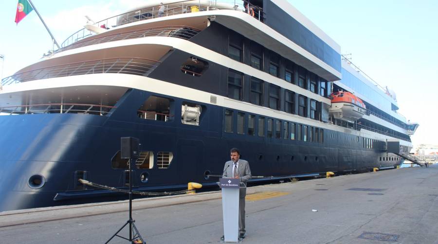 Zarpa el último crucero del Muelle Barcelona Norte