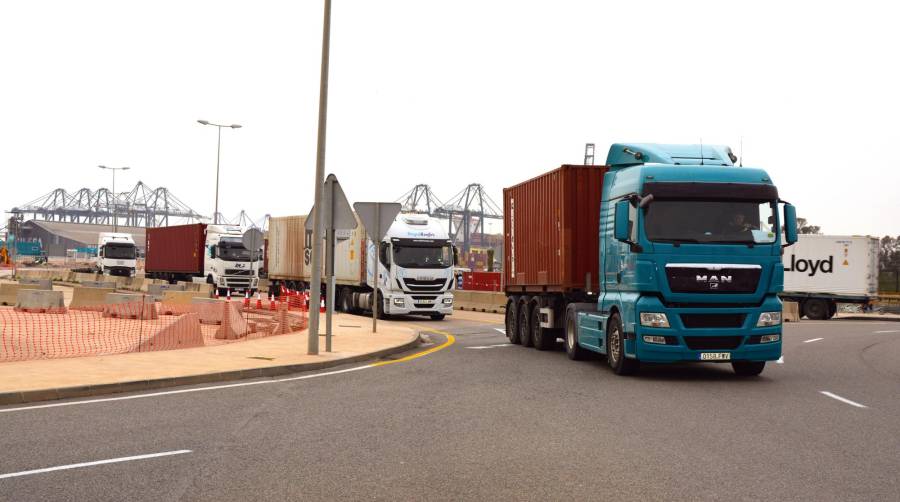 Aumenta la actividad del transporte en los puertos