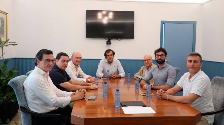 Momento de la reunión entre la APC y representantes del Colegio de Ingenieros de Caminos, Canales y Puertos.