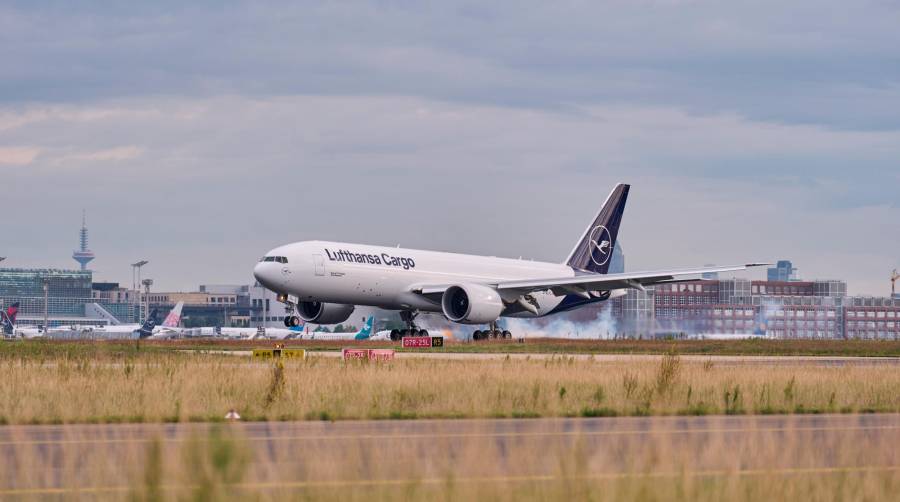 Lufthansa Cargo da la bienvenida a un nuevo avión de carga en Frankfurt