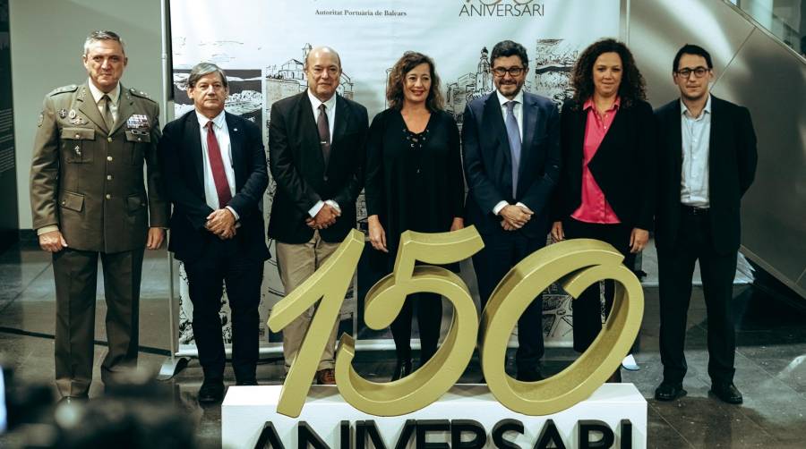 La APB puso el jueves el punto y final a su 150º aniversario con un acto institucional en el Port Centre. Autoridades asistentes al acto.