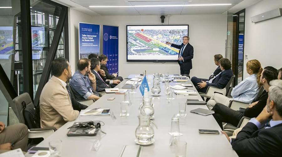 Los puertos de Sevilla, Santander y A Coruña participan en el Taller Internacional Puerto-Ciudad