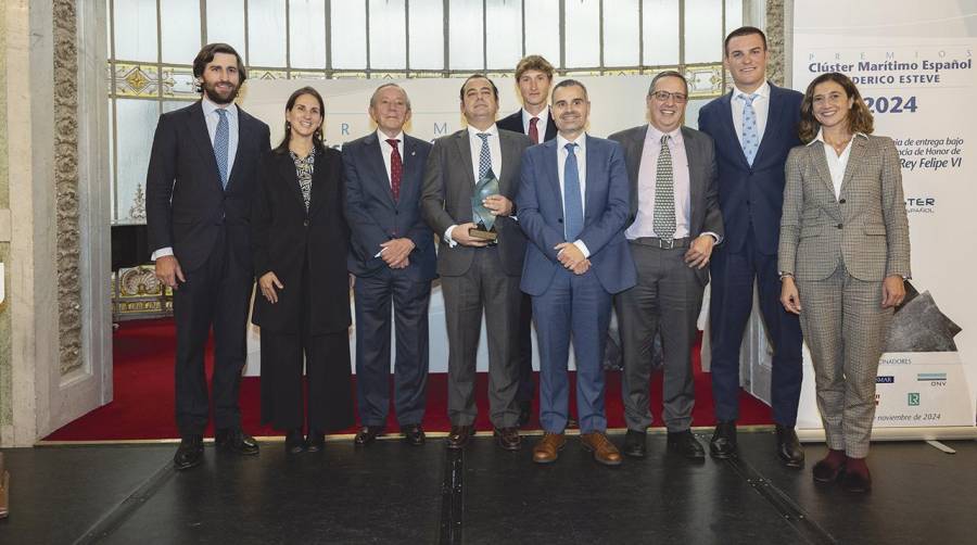 Pérez y Cía. recibe el premio de Comunicación del Clúster Marítimo