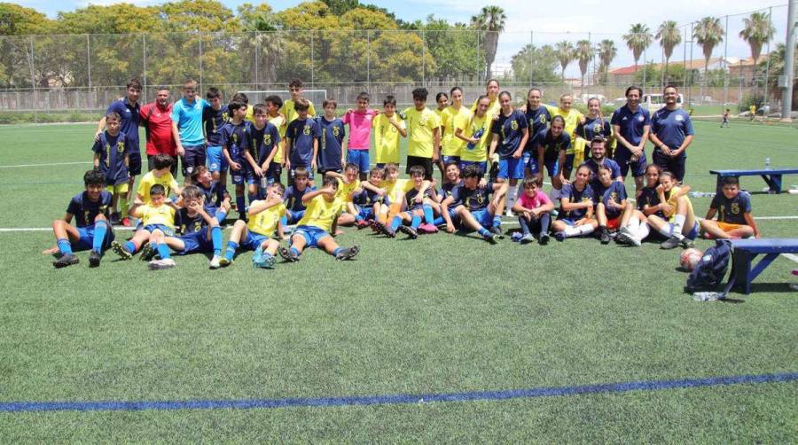 Participantes en el torneo organizado por Coordinadora Solidaria Valencia y SanLucar Fruits.