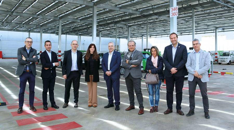 Francisco Ullod, director general de Ciudad de Sorigué, y Xavier Garcia del Río, director de CLD, han mostrado este importante proyecto a Pere Navarro, delegado especial del Estado en el Consorci de la Zona Franca de Barcelona.