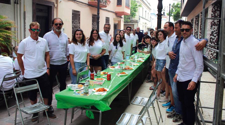 La comunidad logística de Castellón se reúne en las Paellas de San Pedro