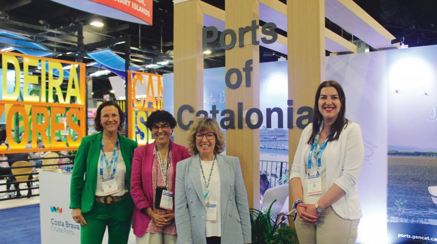 Anabel Moreno, directora general de Ports de la Generalitat; Sílvia Romero, del Ayuntamiento de Palamós; Anna Barceló, de Costa Brava Cruise Ports; y Sara Valls, cruise manager de Ports de la Generalitat. Foto M.V.