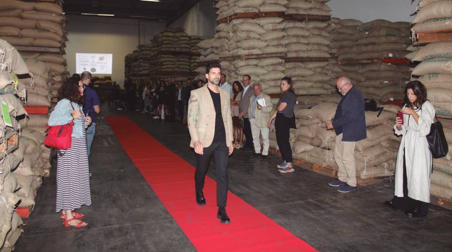 Molenbergnatie da una segunda vida a los sacos de café para su uso en la industria téxtil