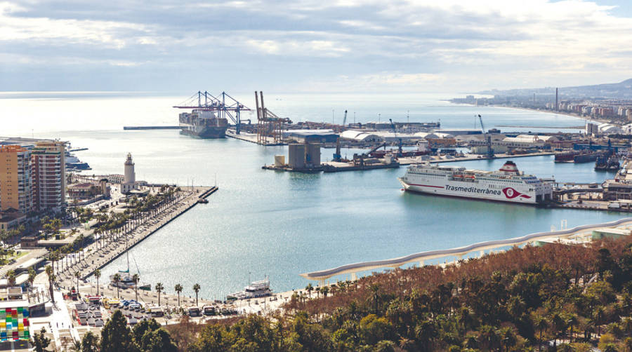 Puertos espa&ntilde;oles, listos para una OPE en duda