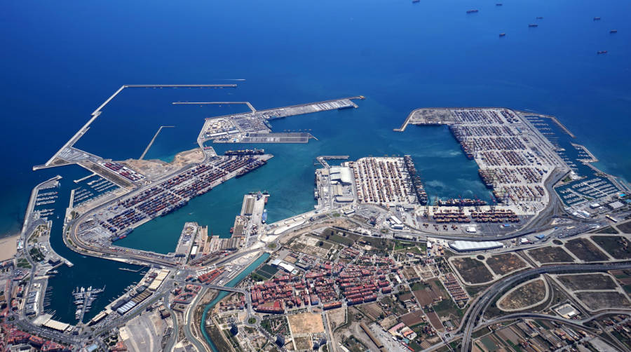 Esta infraestructura permitir&aacute; conectar a la electricidad de tierra los motores de los barcos mientras est&aacute;n atracados en el Puerto de Val&egrave;ncia.