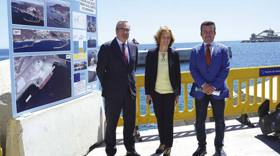 Jos&eacute; Llorca, presidente de OPPE; Mar&iacute;a del Carmen Ortiz, presidenta de la AP de Almer&iacute;a y Salvador Hern&aacute;ndez, alcalde de Carboneras.