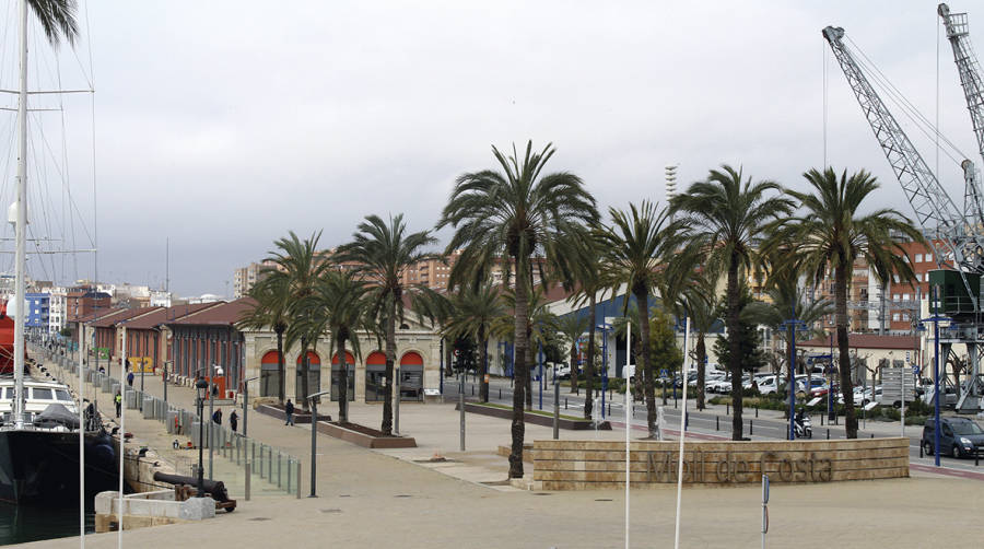 Port de Tarragona, 150 a&ntilde;os: favor real, guerra y petroqu&iacute;mica