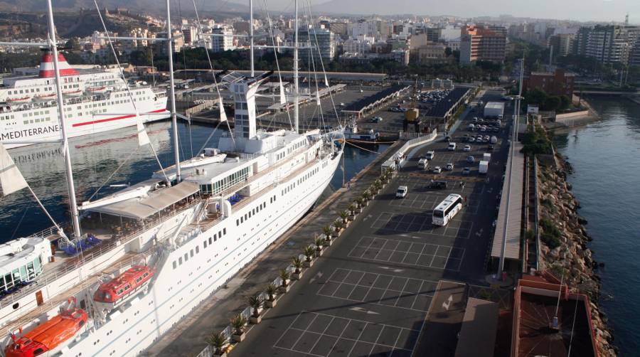 El Puerto de Almería impulsa la integración del Muelle de Levante en la ciudad