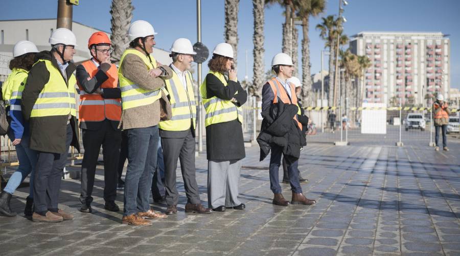 Port de Barcelona colabora en la protección de la playa de Sant Sebastià