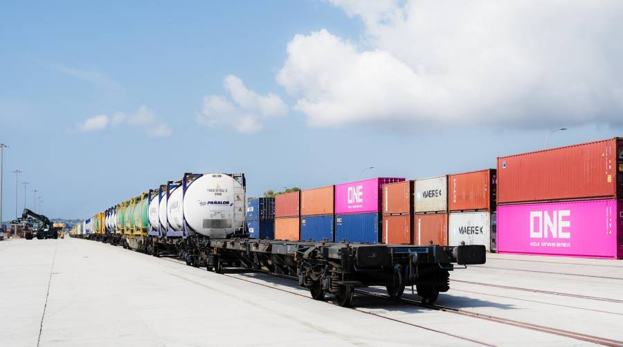 La Terminal Intermodal de La Boella mueve más de 800 TEUS en una semana