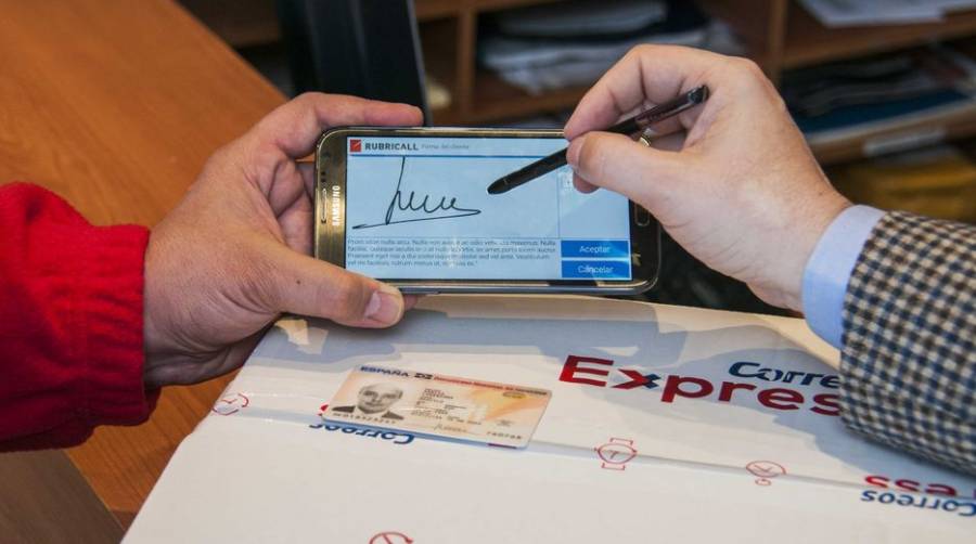 Correos Express ya opera con la firma digital avanzada