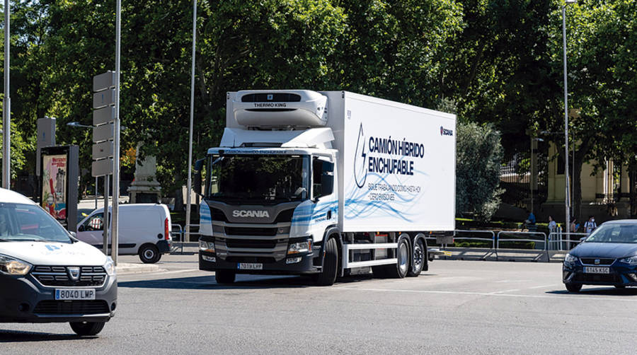 Disfrimur y Scania se al&iacute;an para poner en servicio el primer cami&oacute;n h&iacute;brido enchufable