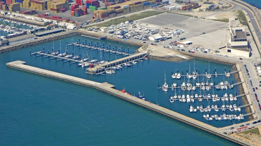 Puerto América Cádiz, S.L., lleva dos años esperando la resolución del Consejo de Ministros.