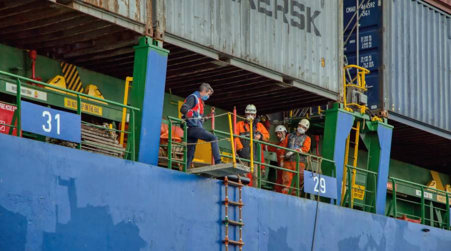 Valenciaport rememora los dos años de pandemia subrayando el rol de la comunidad portuaria