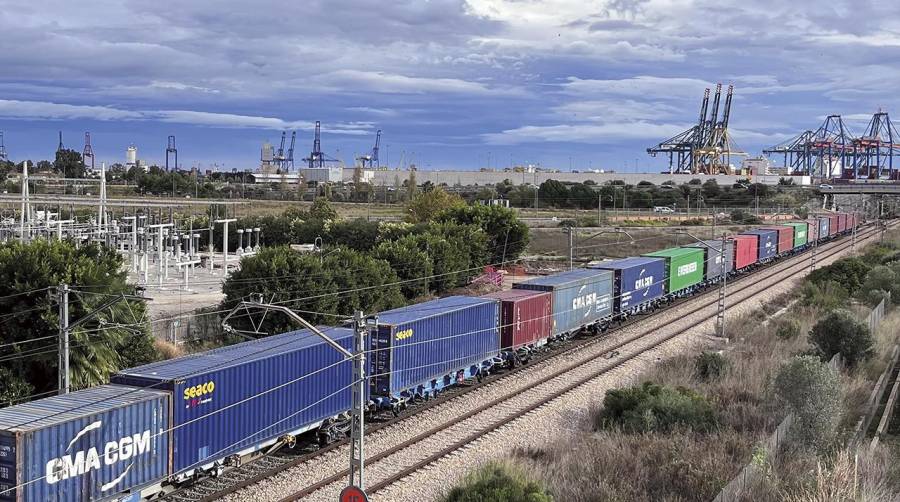 La apuesta por el ferrocarril es un claro compromiso de Valenciaport por la sostenibilidad ambiental y la lucha contra la descarbonización.