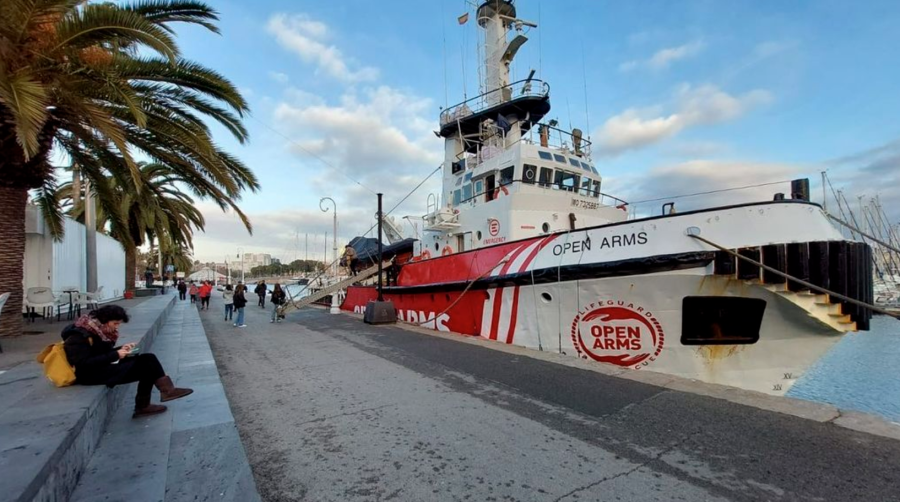 El “Open Arms” abre sus puertas en el Port de Barcelona