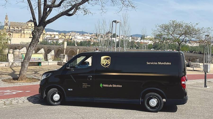 UPS comienza a operar con vehículos eléctricos de última milla en Córdoba