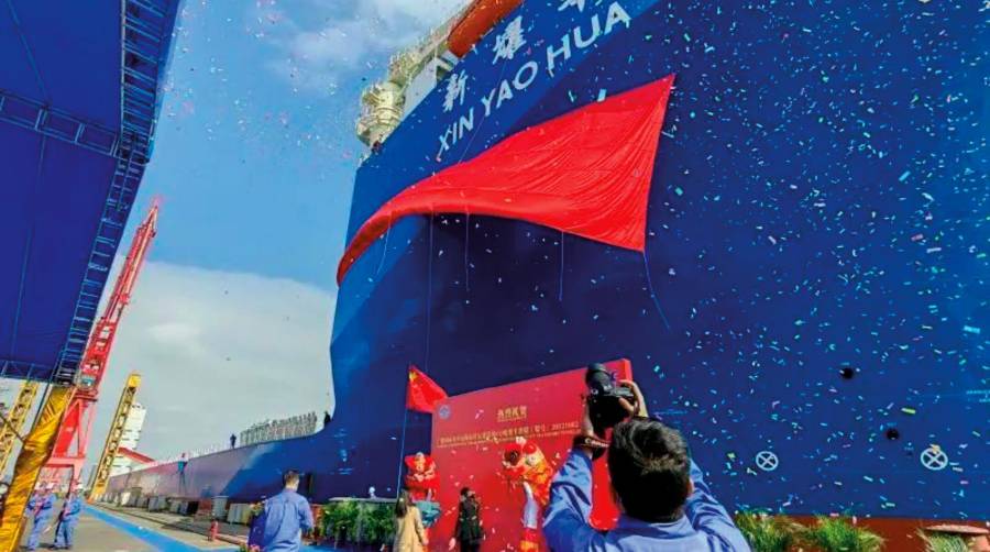 COSCO aumenta su flota de buques semisumergibles con el “Xin Yao Hua”