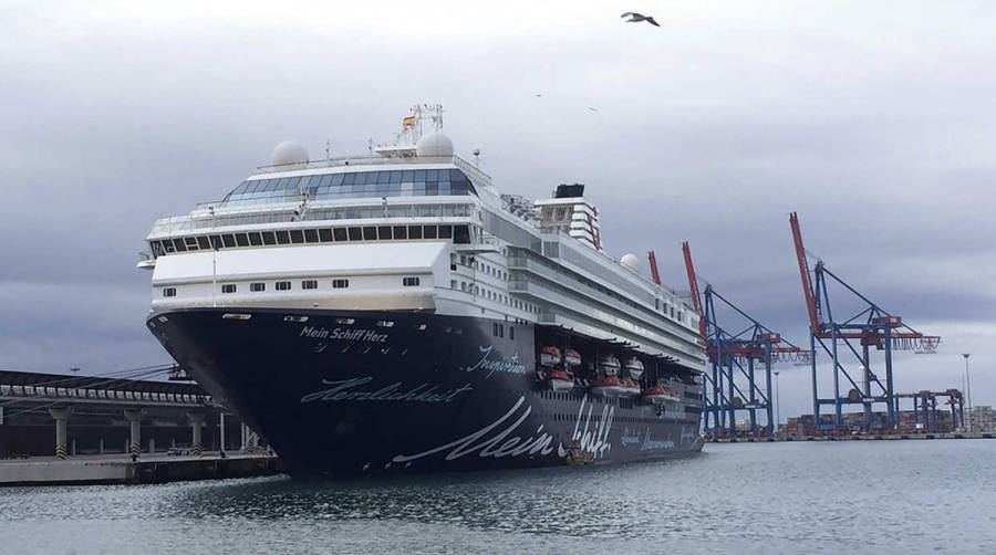 TUI Cruises elige M&aacute;laga como puerto base para las rutas del verano 2020