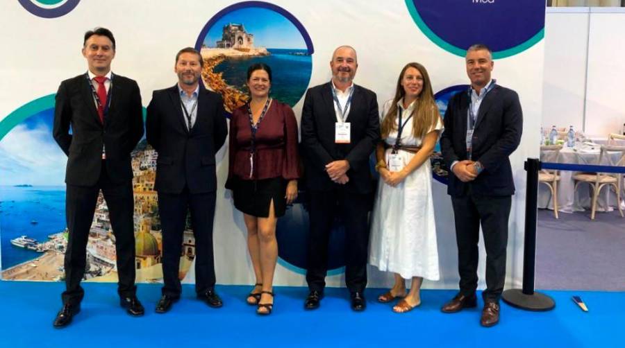 Eugenio Gómez, director comercial Hamilton y Cía; Juan Carlos Nuñez, director general Hamilton y Cía; Cynthia Raskovsky, Operations Manager Transcoma Cruises; Jordi Casals, director general de Transcoma Shipping; Maite Casas, directora general Transcoma Cruises; Ignacio Gomá, director general Transcoma.