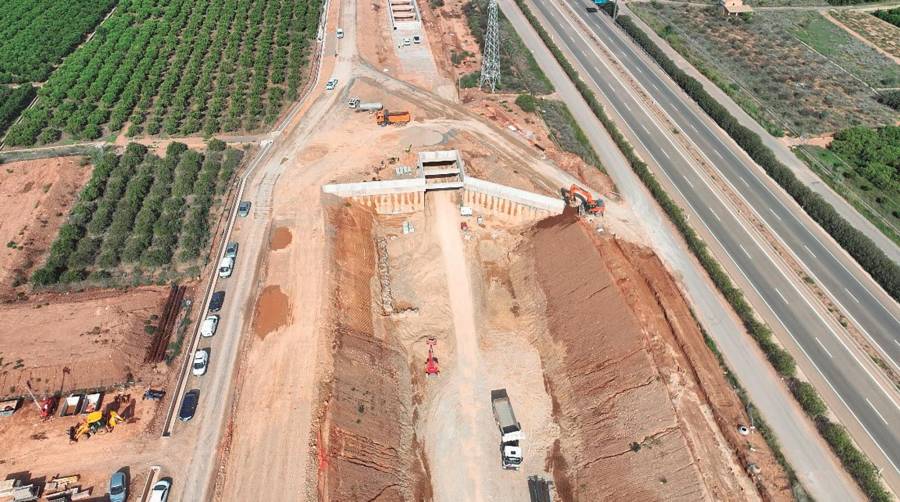 Transportes licita el montaje de vía del nuevo acceso ferroviario sur al Puerto de Castellón