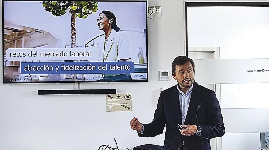 APPORTT celebra su almuerzo coloquio con el director de Public affairs de Randstad, Daniel Lorenzo