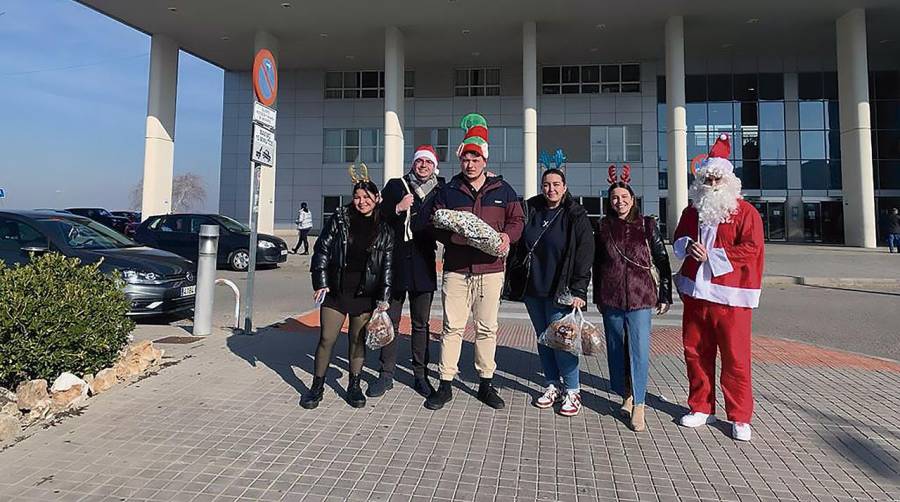 El equipo de la oficina de Globelink Madrid en el Hospital del Henares, en Coslada.