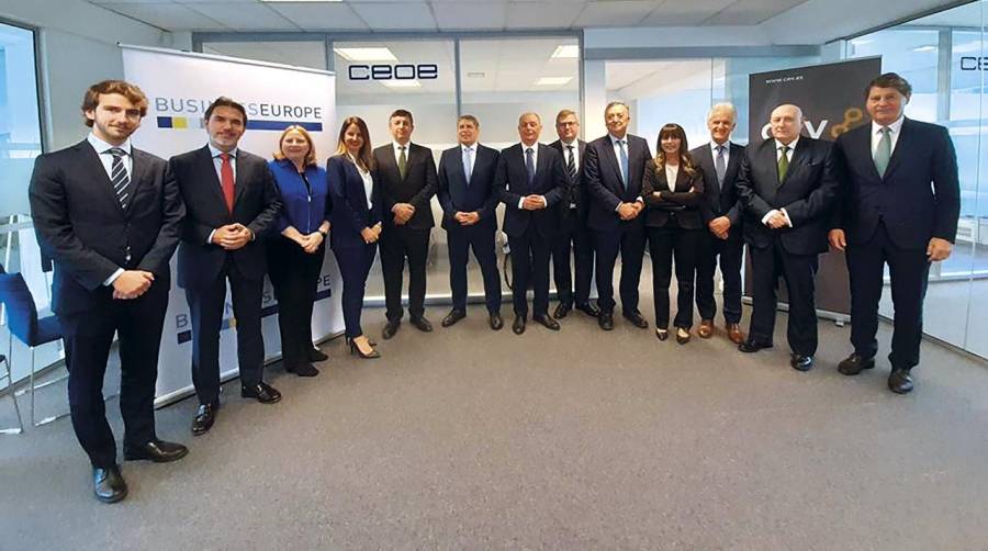 Un momento de la visita de los representantes de la CEV a Bruselas.