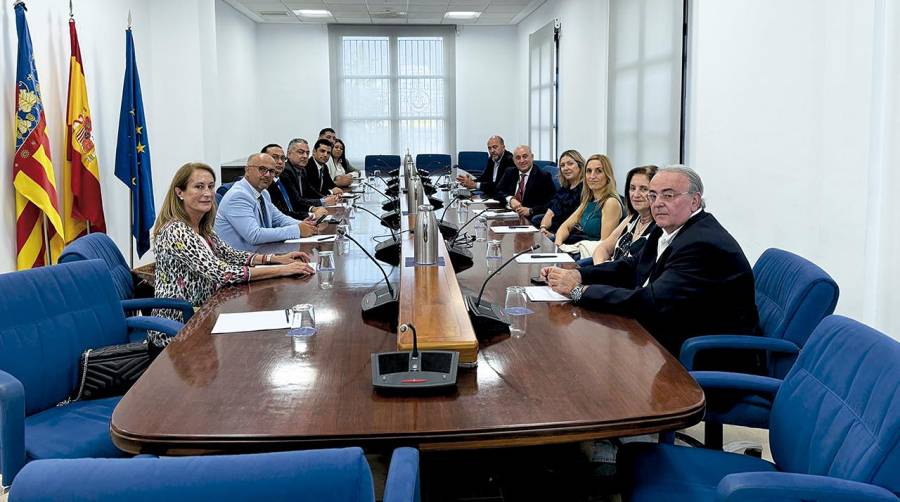 Un momento del encuentro de la comunidad portuaria valenciana con la Cámara de Comercio, Industria y Servicios de la Región Tánger-Tetuán-Alhucemas.