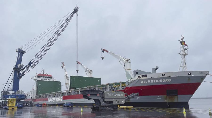 International Car Operator adquiere una segunda grúa Liebherr para su terminal de Amberes