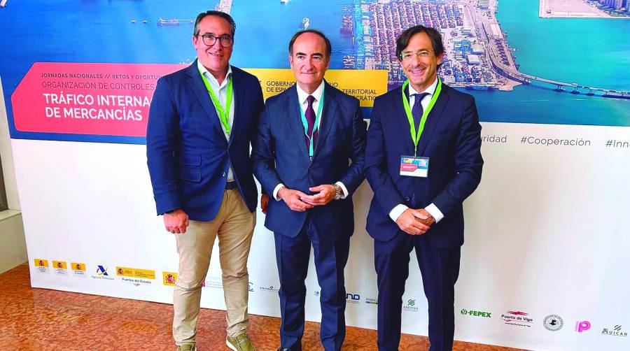 Rubén Ibáñez, presidente de PortCastelló, Gerardo Landaluce, presidente de la Autoridad Portuaria de Algeciras y Luis Rodríguez, presdiente del Puerto de Alicante.