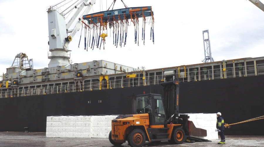 El transbordo sostiene la progresiva mejor&iacute;a en los puertos espa&ntilde;oles del tr&aacute;fico portuario