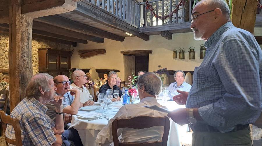 El Propeller Club del País Vasco brinda por José Luis Trueba en su encuentro de verano