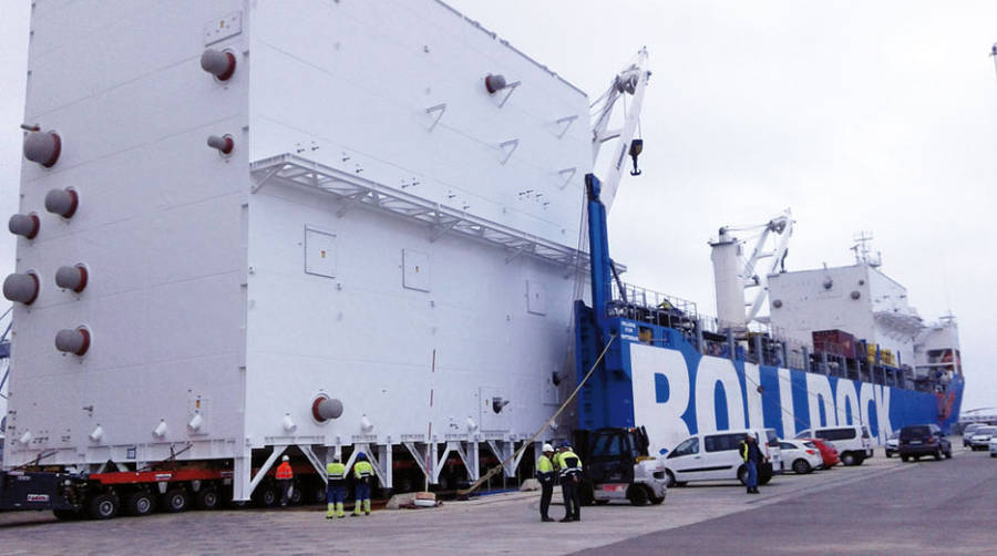 El Puerto de Tarragona acoge una operativa project cargo con destino a Estados Unidos