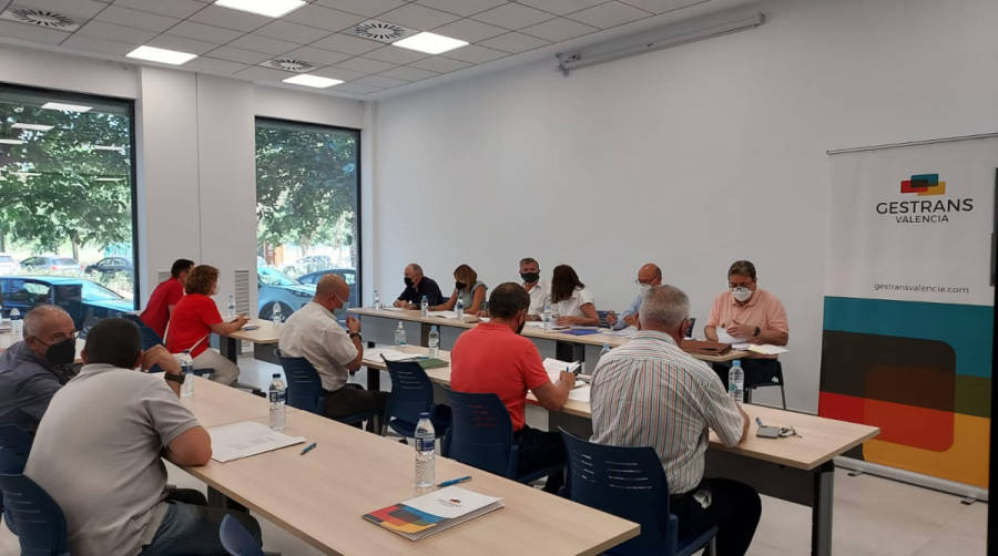 Un momento de la Asamblea celebrada ayer por los socios de Gestrans.