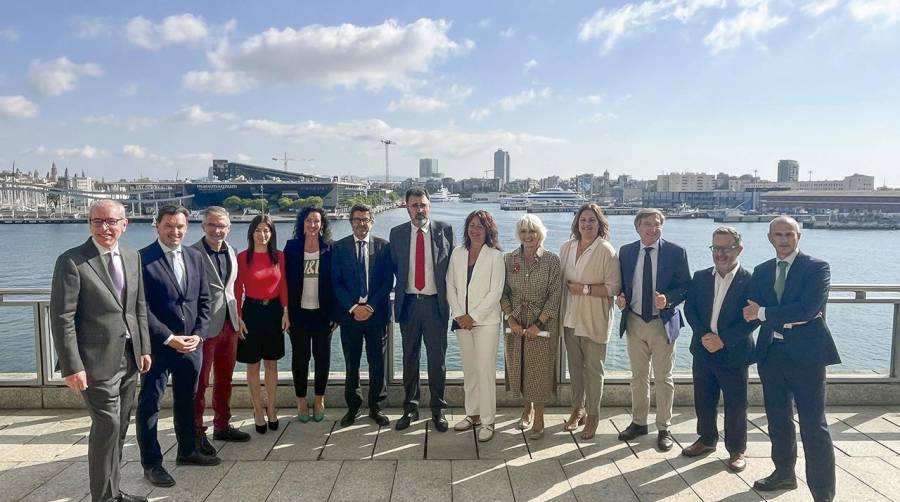 Representantes de diversos puertos españoles junto al presidente de Puertos del Estado en el encuentro de RETE que se celebra en Barcelona.