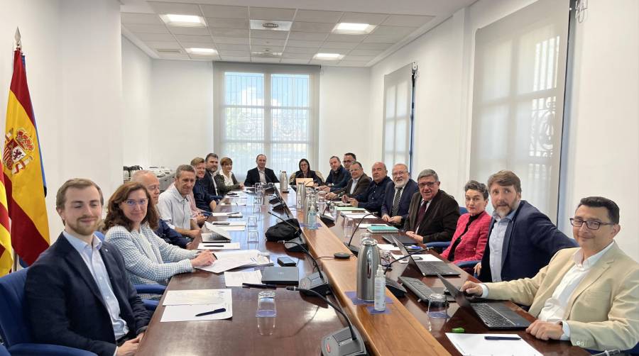 Los representantes de ANFAC ha mantenido un encuentro con integrantes del Grupo de Trabajo de Tráficos de Vehículos de la Marca de Garantía.