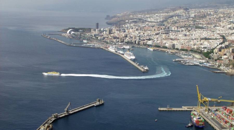 El Puerto de Tenerife prev&eacute; recibir esta semana m&aacute;s de 16.000 cruceristas